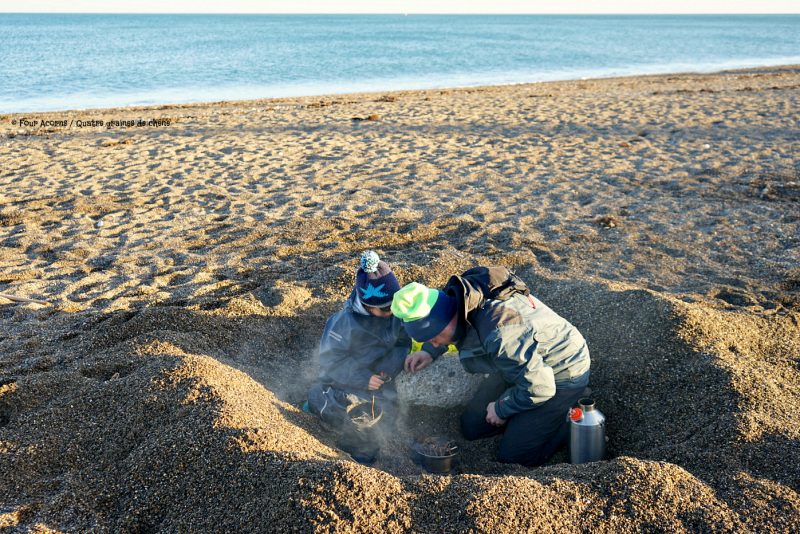 father-son-beach-pit-firing-kelly-kettle
