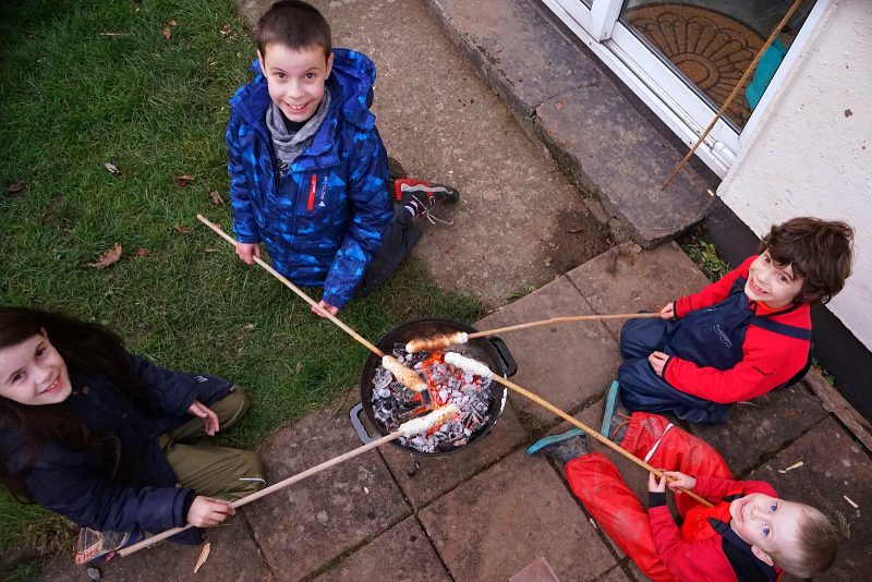 snobrod-dampers-campfire-bread-four-children
